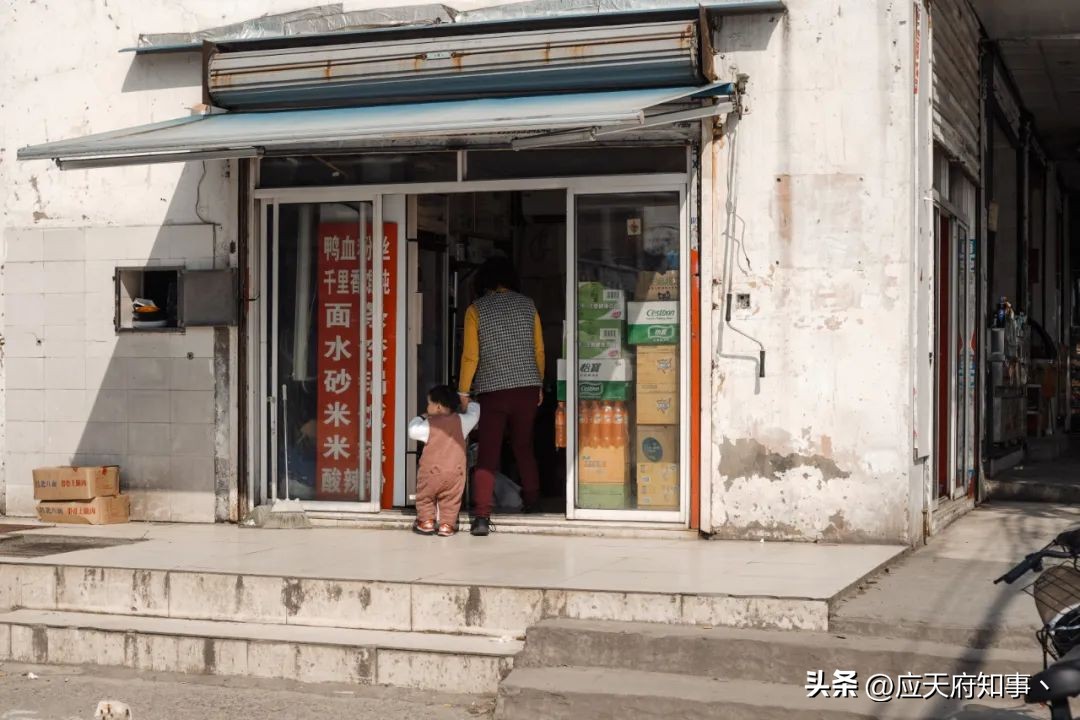 南京燕子矶滨江公园,南京燕子矶是哪个区