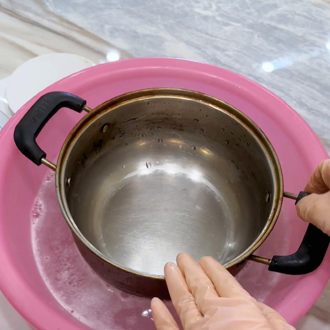 泡立净刷锅底是真的吗,锅底泡立净使用方法