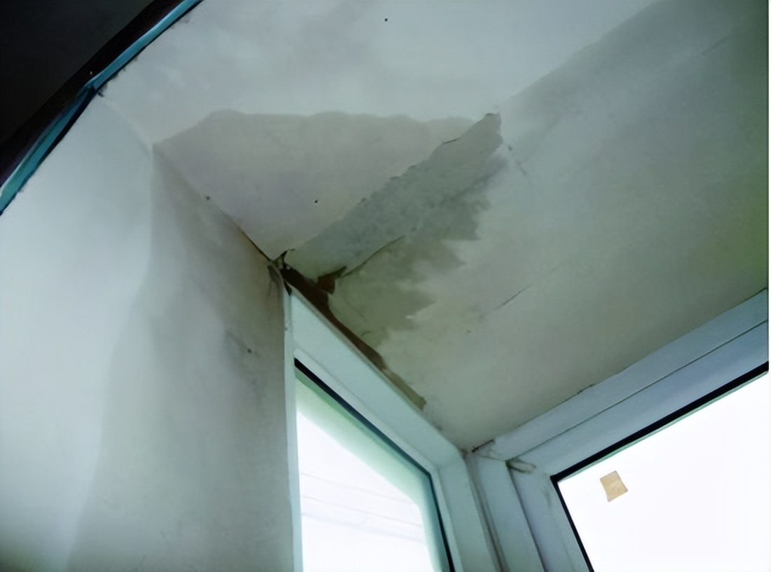 阳台窗户渗水到内墙怎么堵漏,阳台窗渗水最好解决方法