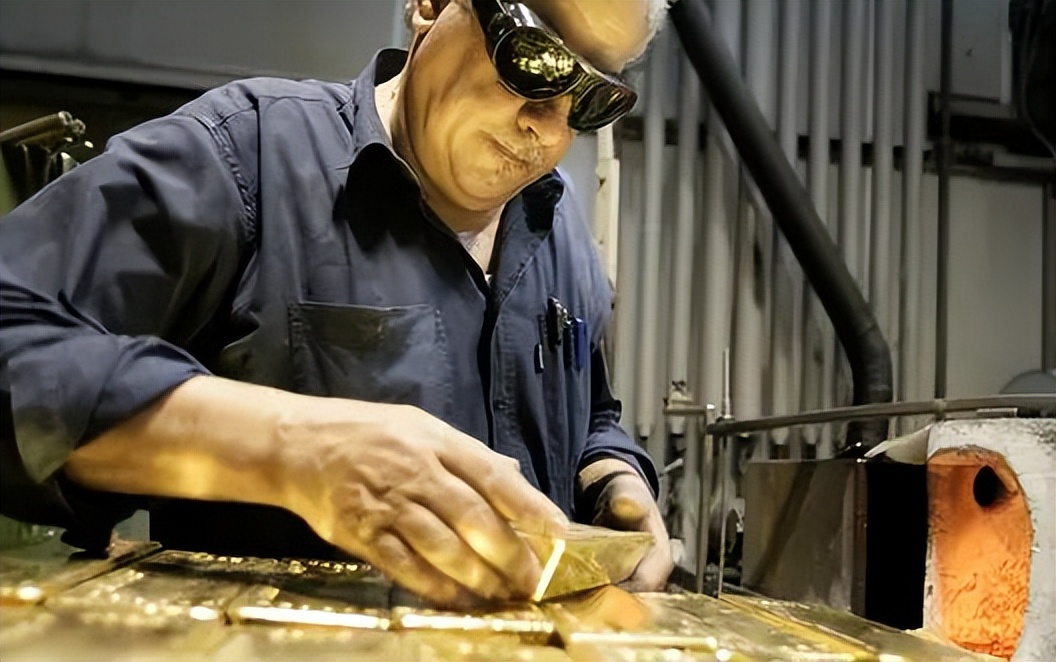 黄金精炼费用,黄金的提炼精简版