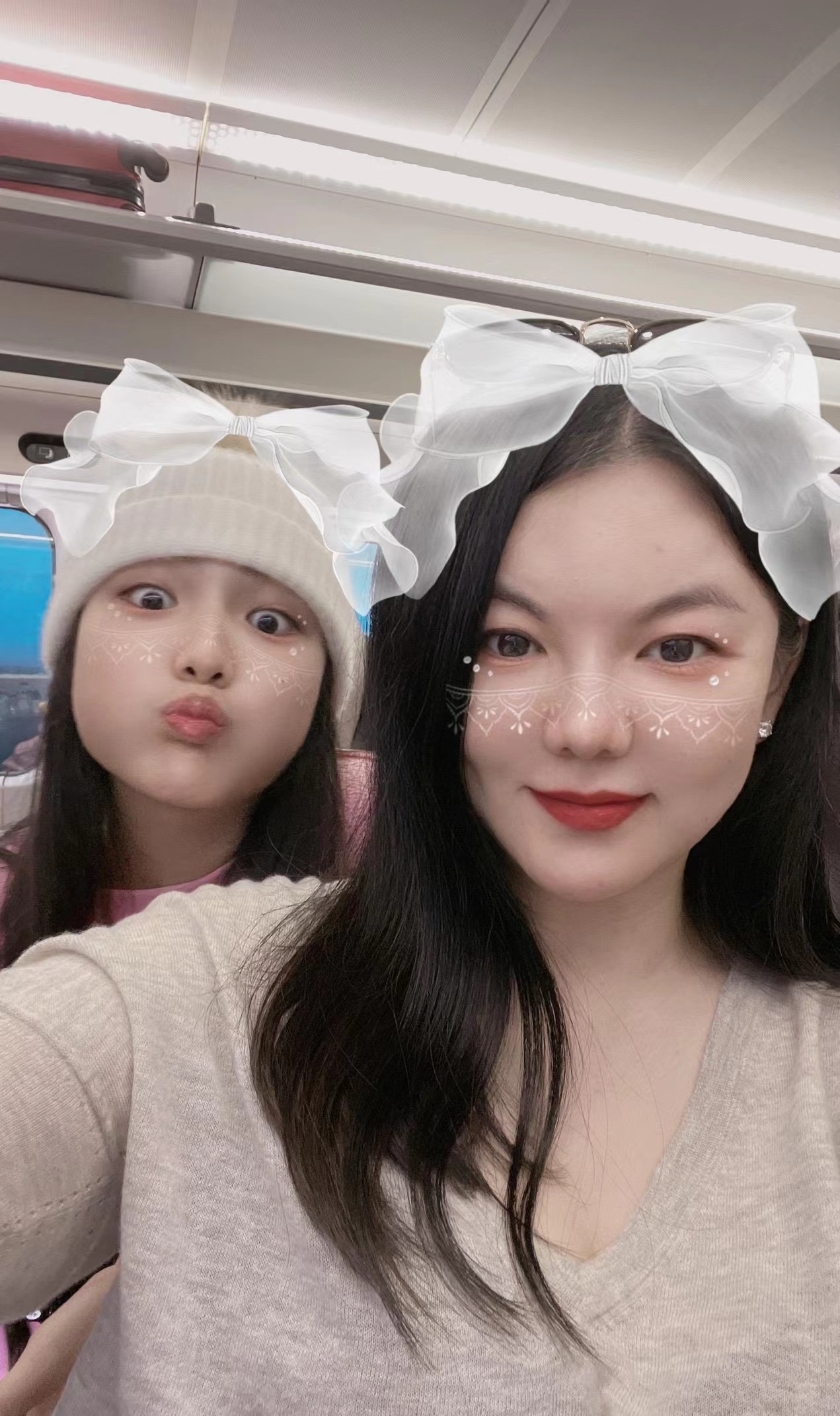 李湘带王诗龄去刘欢家,李湘王诗龄迪拜跨年