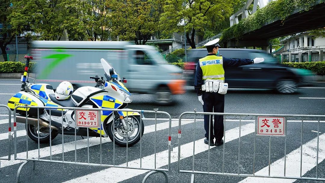 无限速标志的路限速多少,路牌限速100区间却限速80