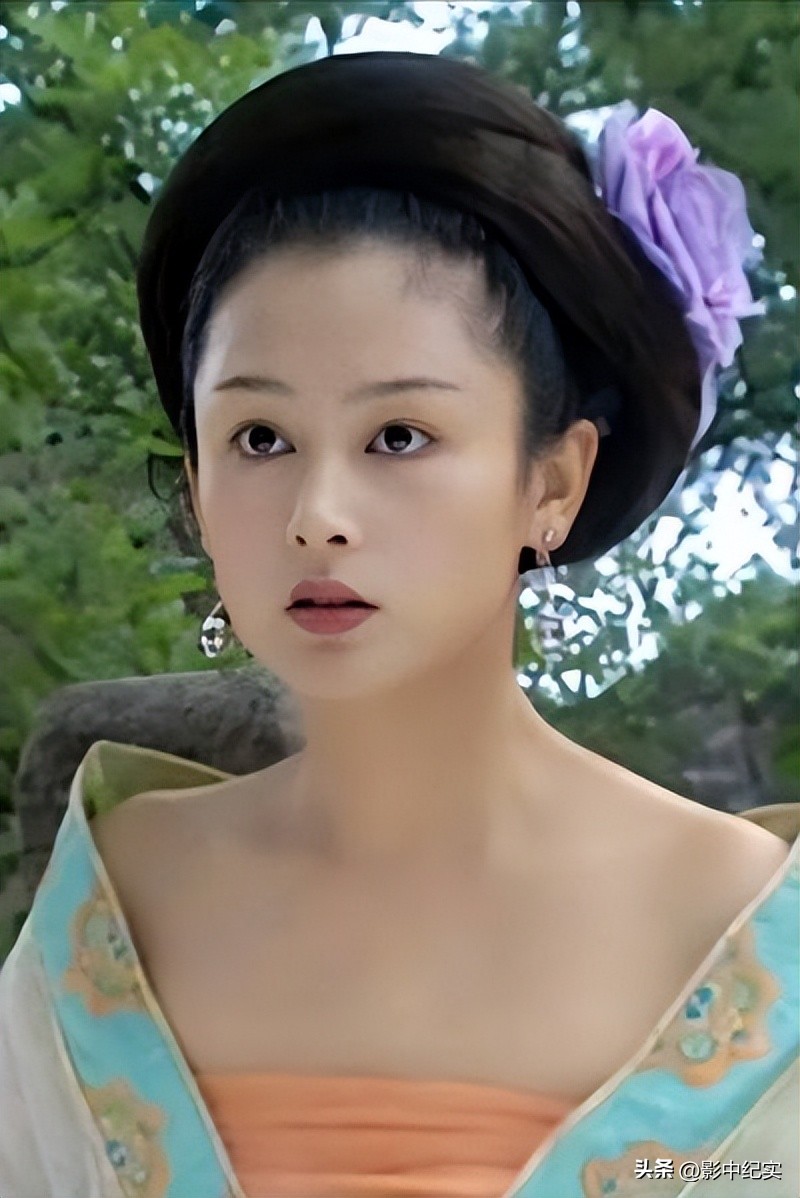 张柏芝周迅对比,周迅和张柏芝混合的长相