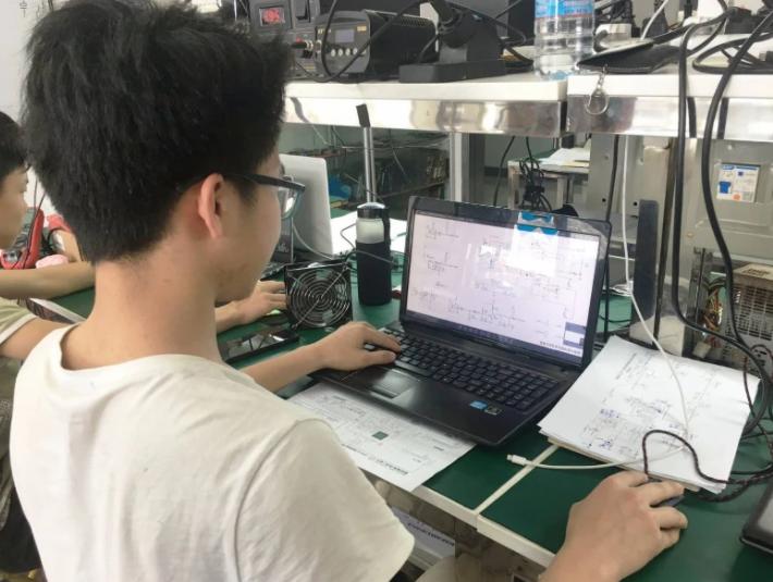 为什么说计算机专业是万金油,计算机专业就业前景及待遇