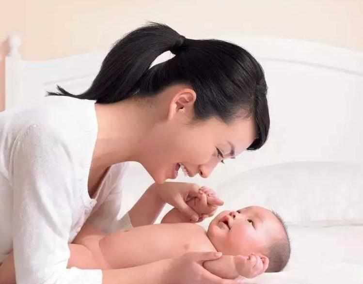 怎样让奶水变得充足，新手妈妈学起来