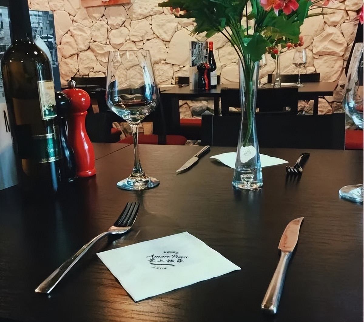 布里斯小传丨年少父亲踢球养家，法甲射手定居成都