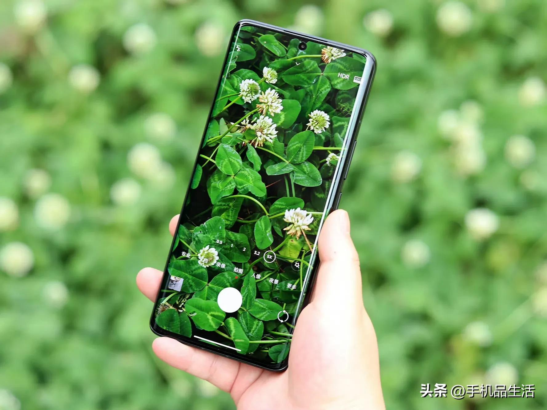 为什么现在的旗舰手机都注重影像,为什么国产手机一直都很卷