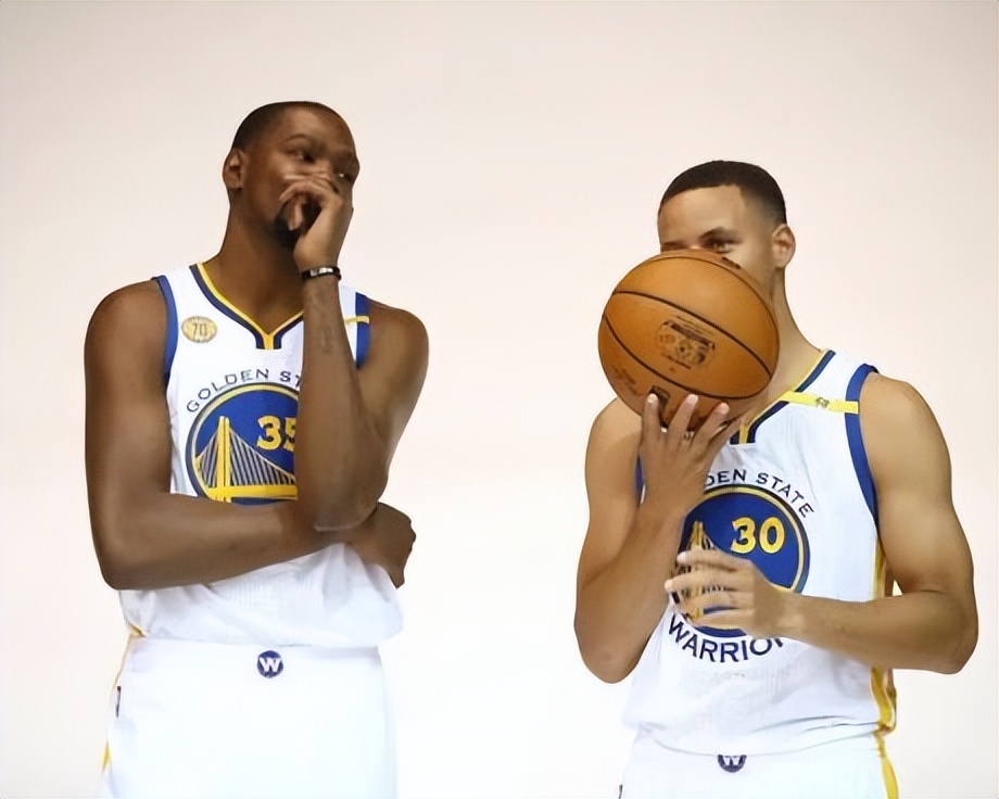 全球收入最高十大运动员排名,2020nba年薪最高的五位球员是谁