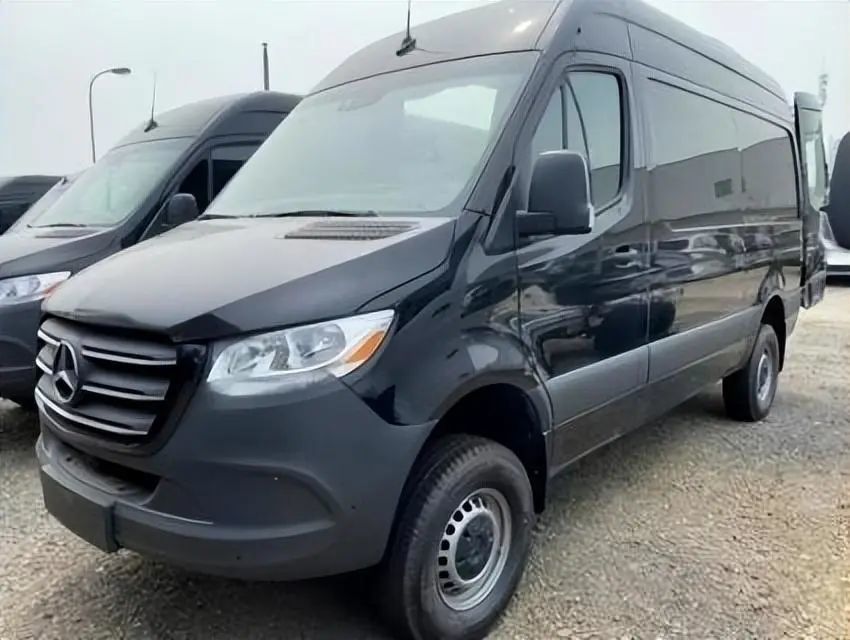 周冬雨刘昊然马思纯杜江,周冬雨井柏然罗晋