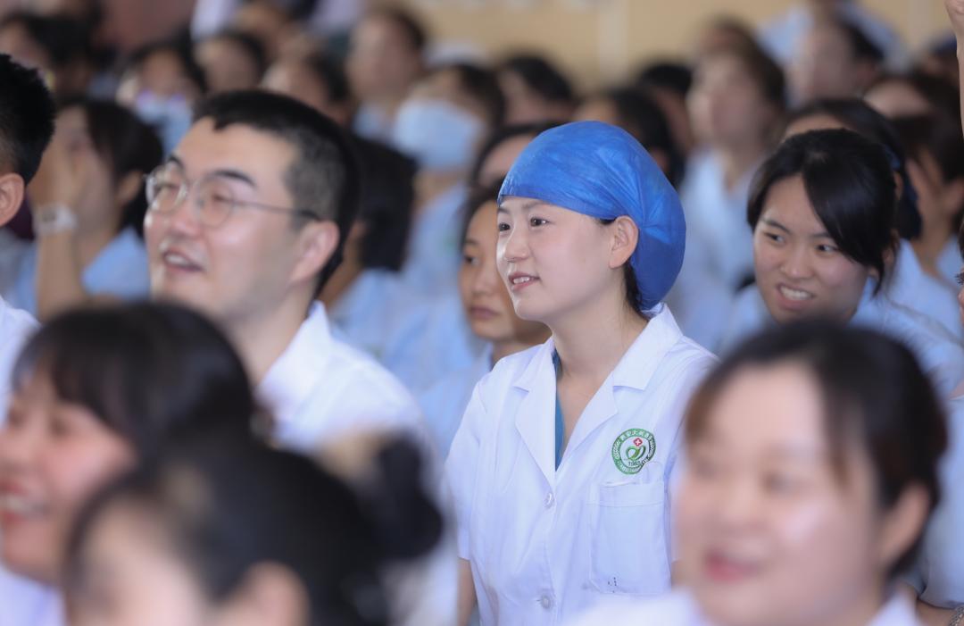 512国际护士节人间天使美丽绽放,512国际护士节致敬无畏天使