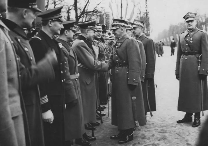 捷克曾有多辉煌？敢叫板希特勒，一枪没放惨遭瓦解