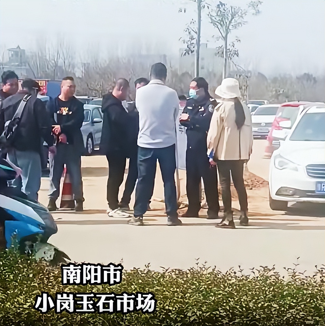 直播间卖玉石被抓,新疆直播卖玉石网红