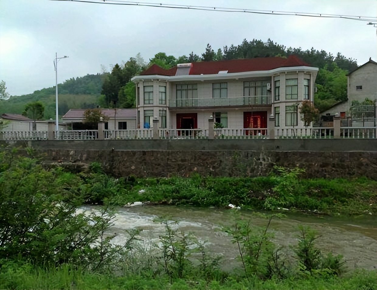 晒晒我家花30万建的别墅,晒一下我的农村小别墅