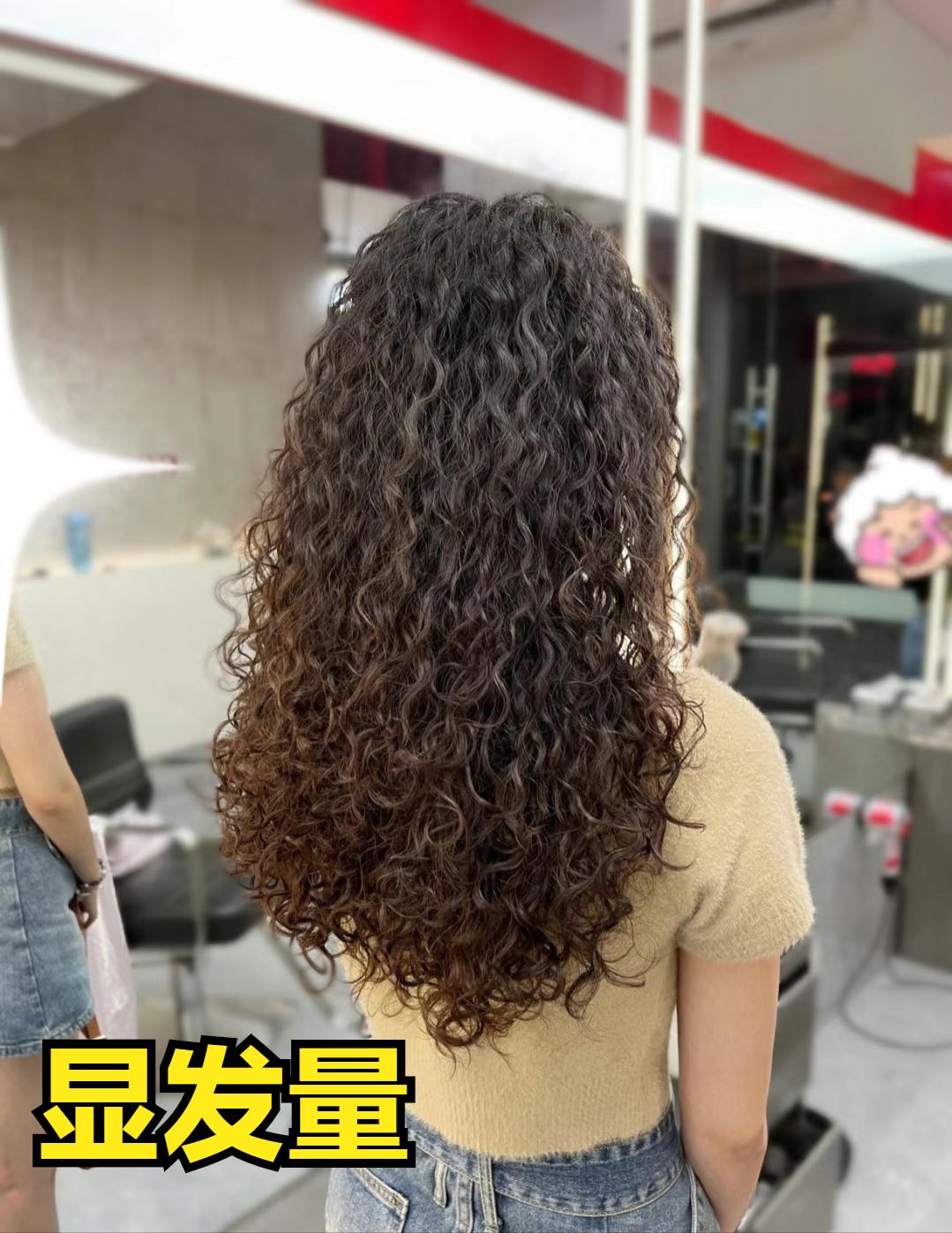 直发好看还是烫发显得年轻,最流行的烫发造型