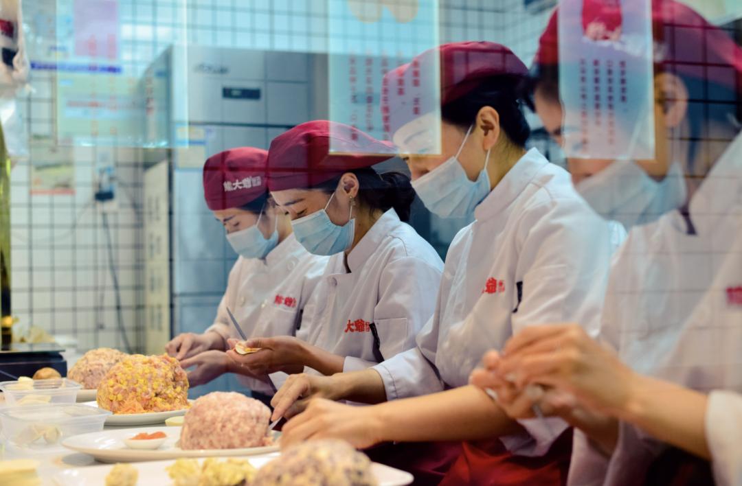 现包饺子赛道杀出新黑马！它走“三栖”模式，3年开店1000+家！