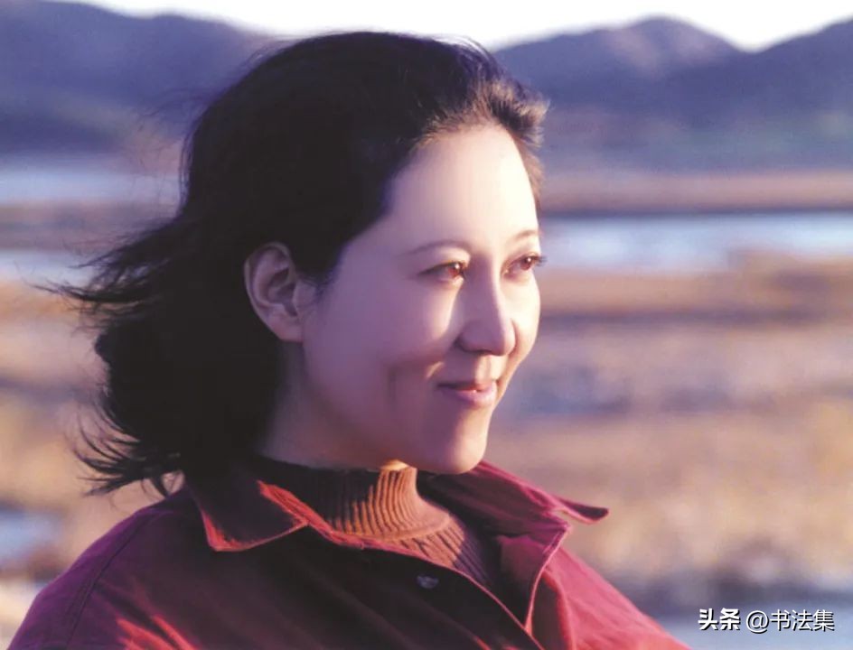 百卉争春——中国书协第八届女书家委员会委员作品选刊