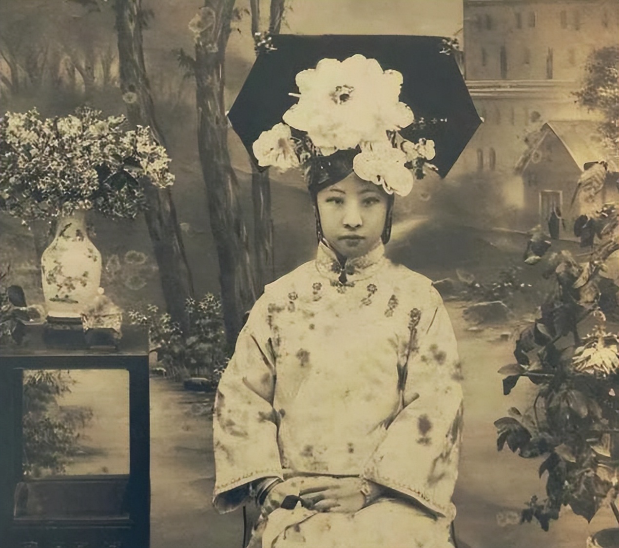 清朝最后一位格格嫁给了谁,清朝末代最后一位格格