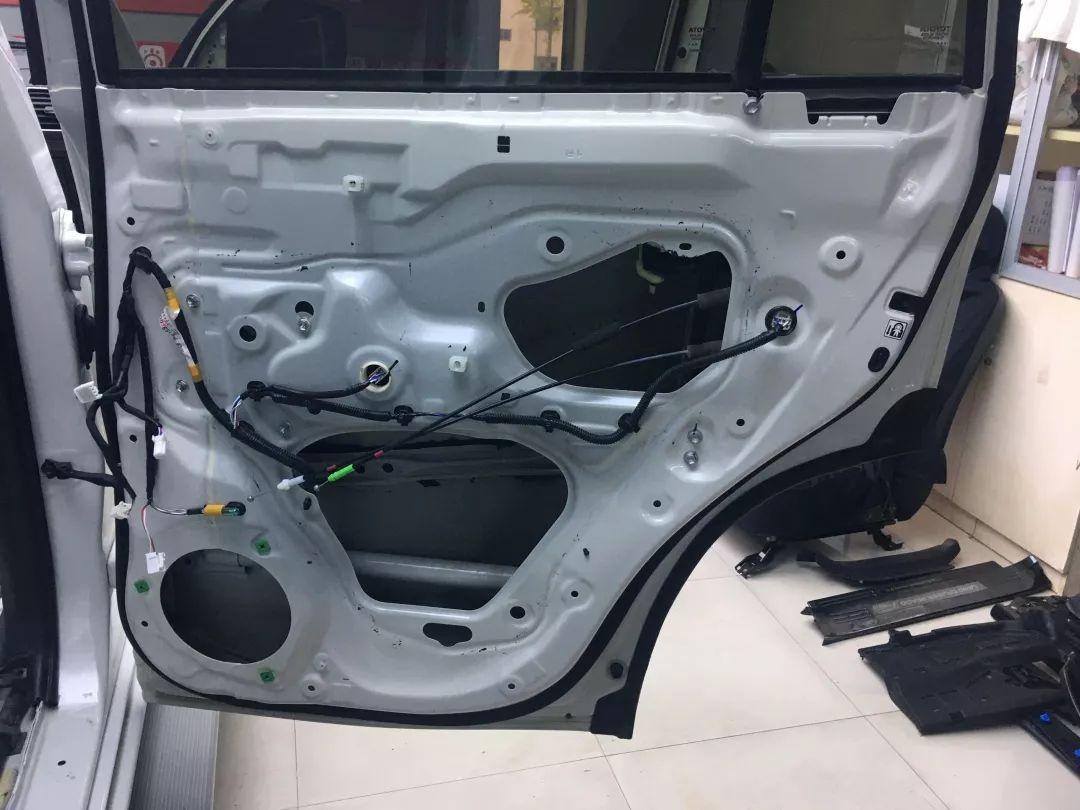 汽车隔音降噪测试丰田霸道,丰田霸道隔音