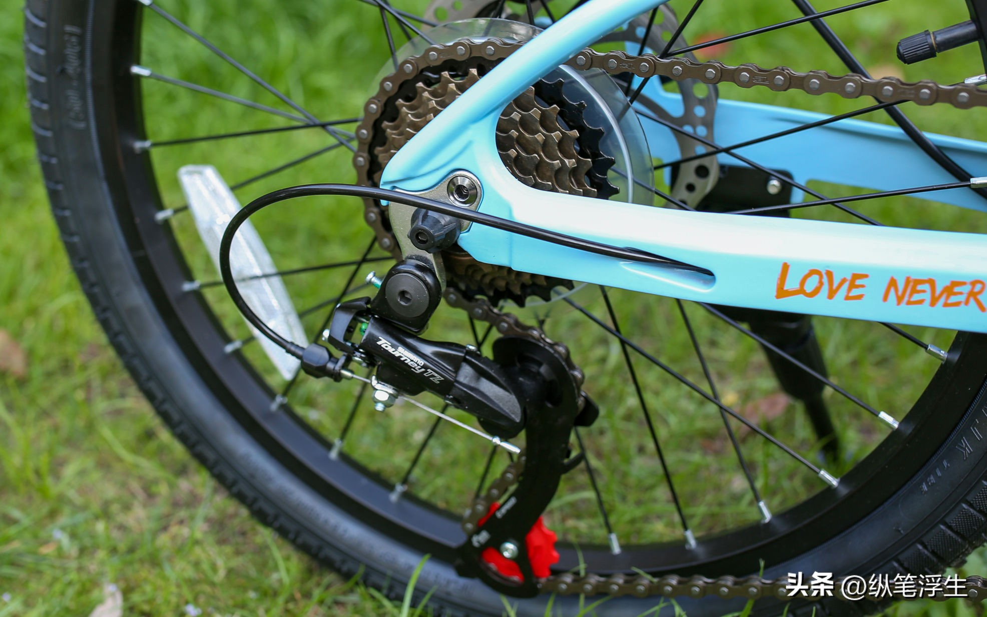 可以让小孩玩的越野车,柒小佰儿童变速山地自行车测评