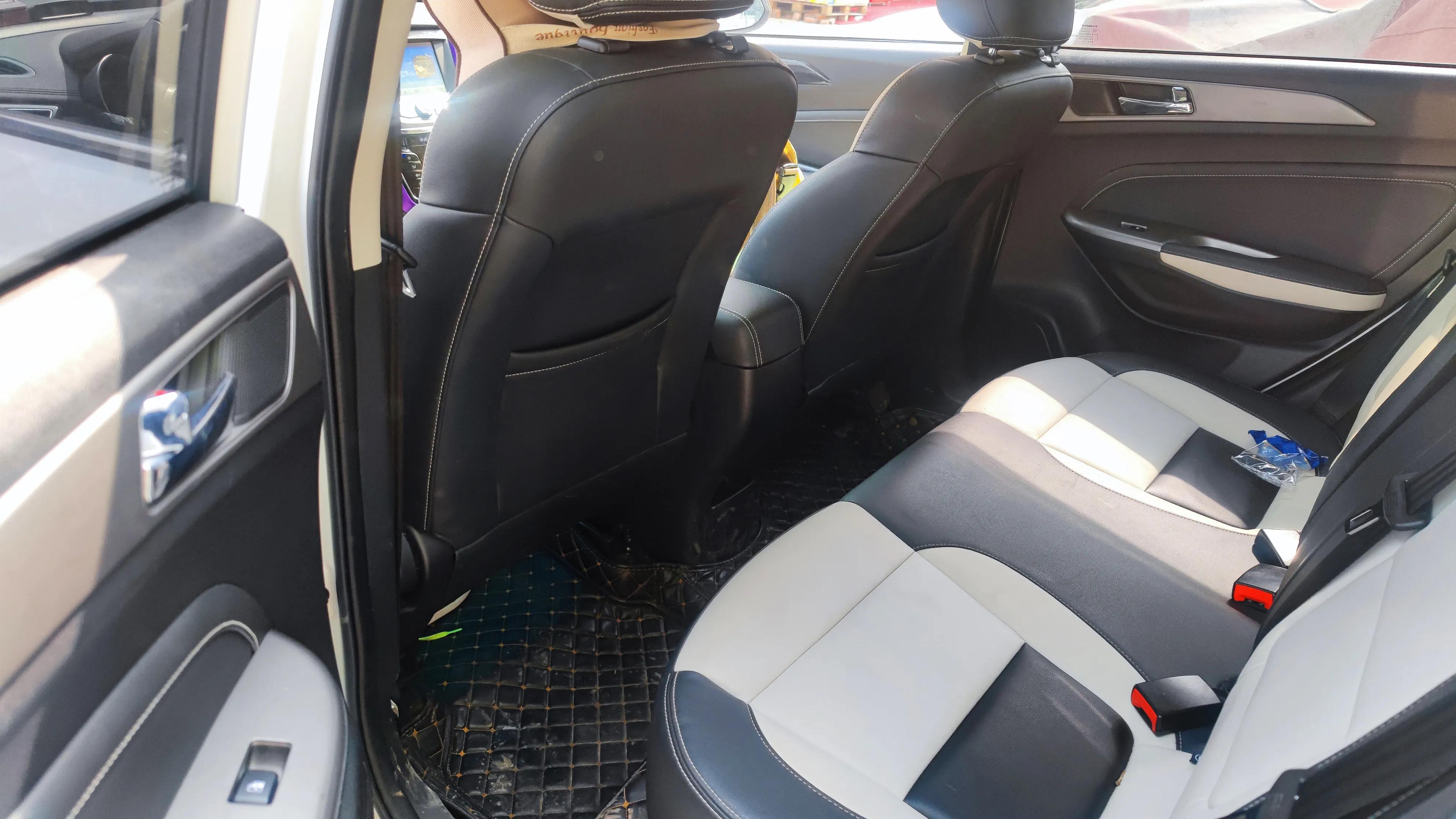 长安cs35新车必买装备,长安cs35刚出来的时候价格