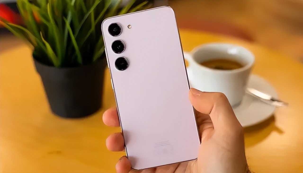 小屏旗舰推荐2022年最值得买,4000最值得买的小屏旗舰