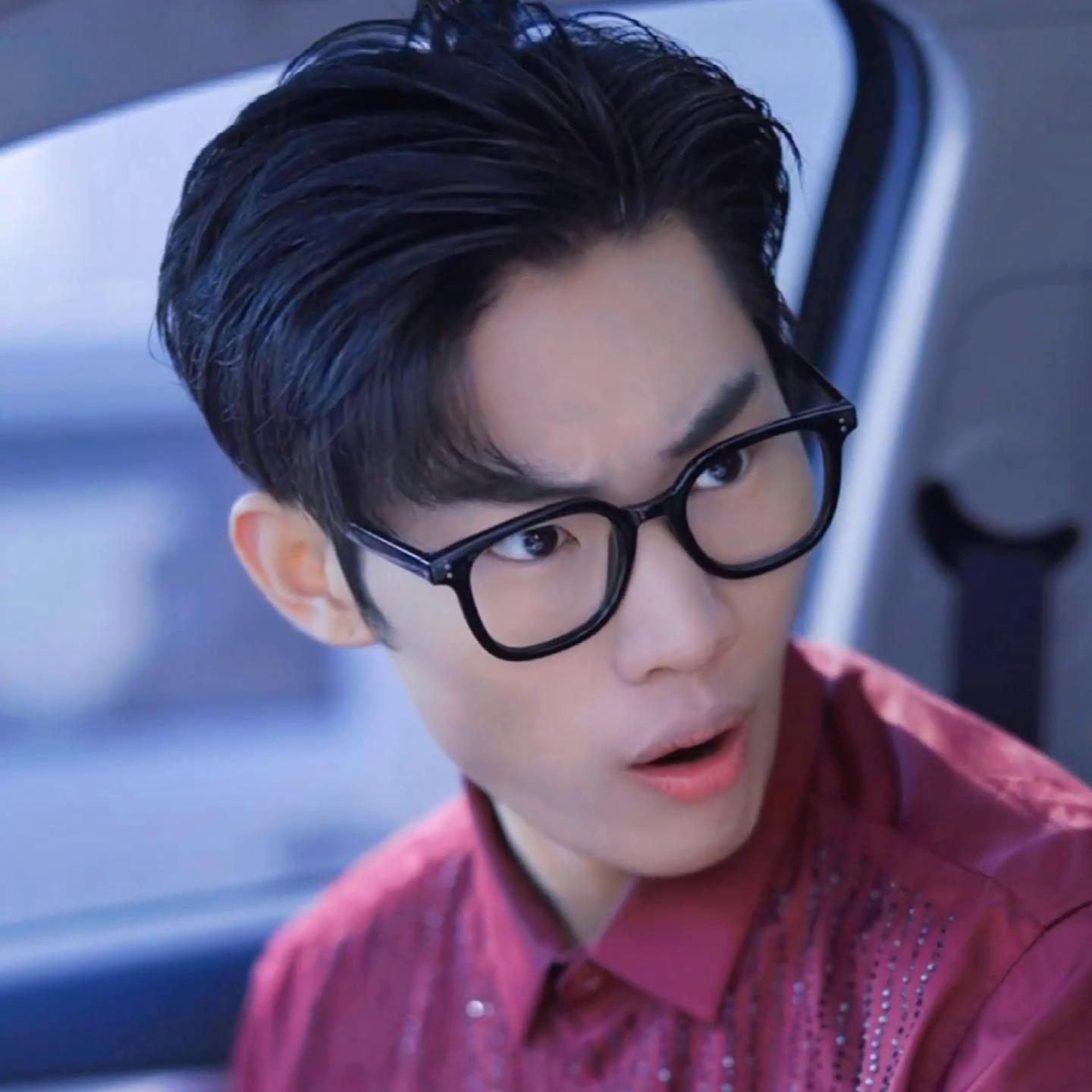 女人为了套取男人的话,企图gy男人#剧情