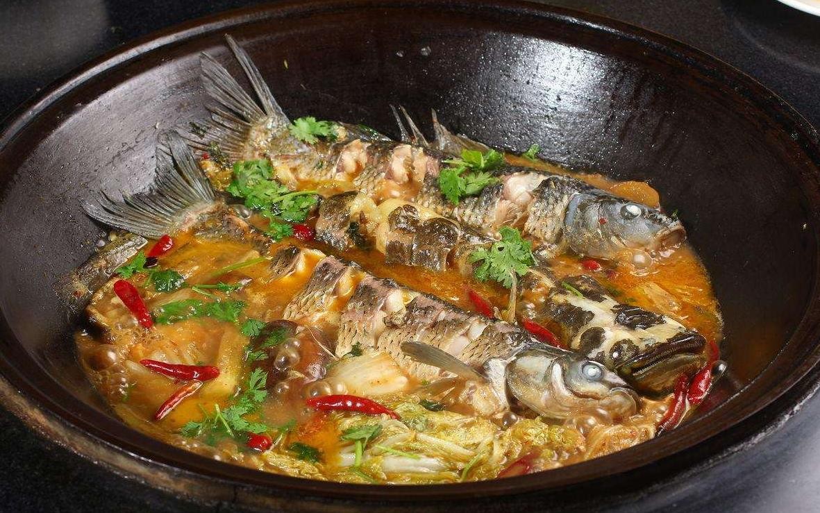 不管炖什么鱼都不要放什么,炖鱼放料酒鱼的正确炖法