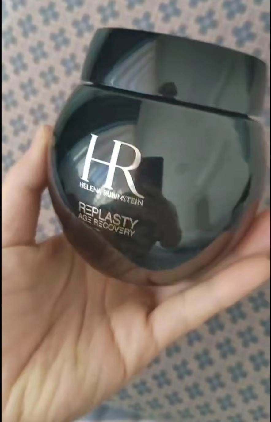 hr赫莲娜黑绷带面霜可以白天用吗,赫莲娜hr黑绷带面霜15ml能用多久