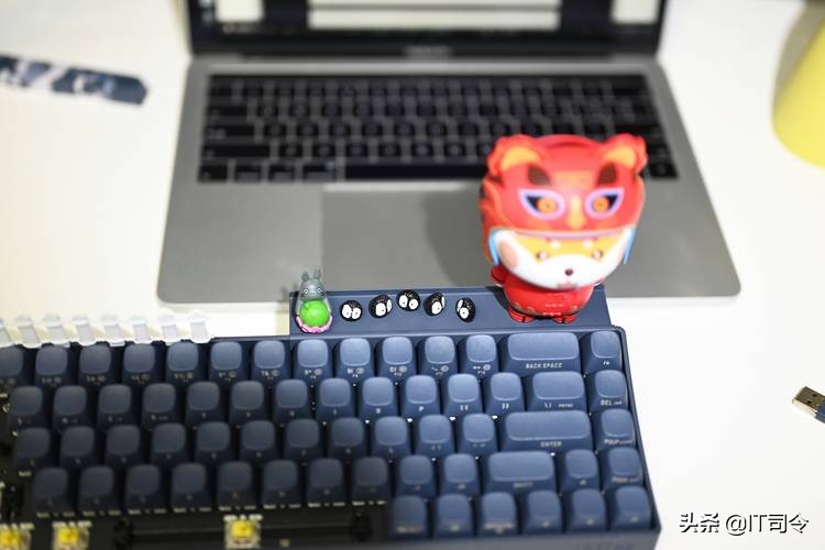 洛斐小翘键盘值不值得购买,lofree洛斐小翘暗夜蓝键盘测评