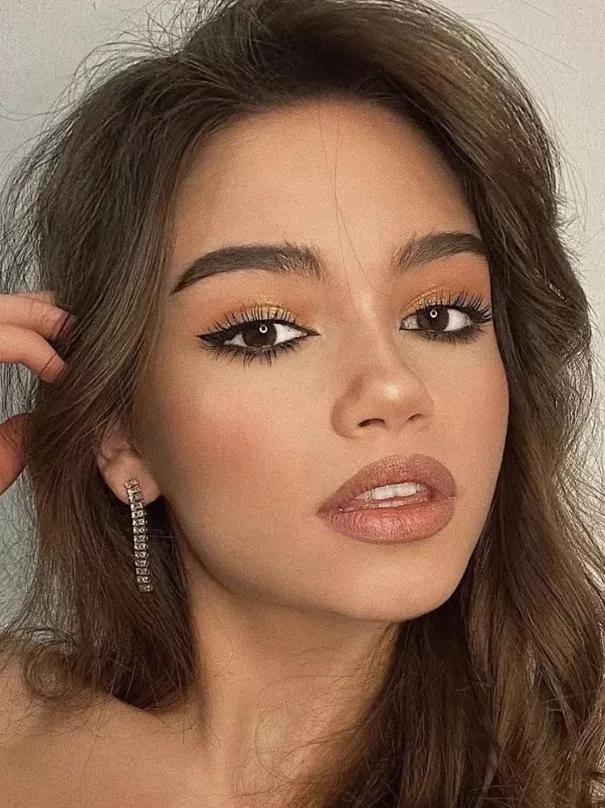 塌鼻梁的变美思路,塌鼻子变美小技巧视频教程