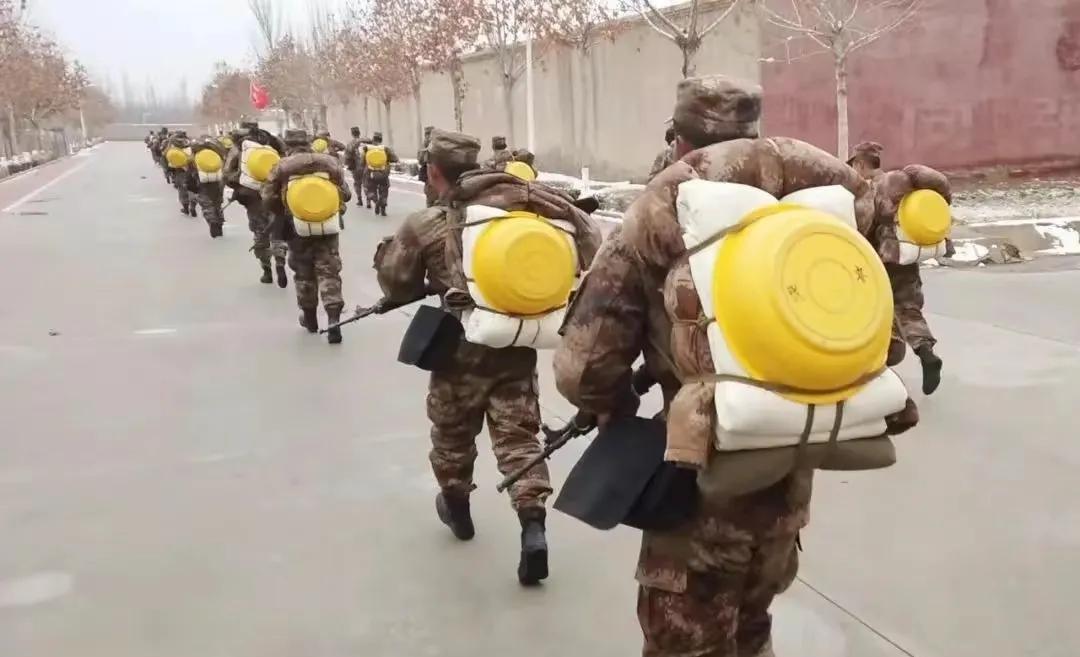 二十年前当新兵，我烟瘾犯了的后果......