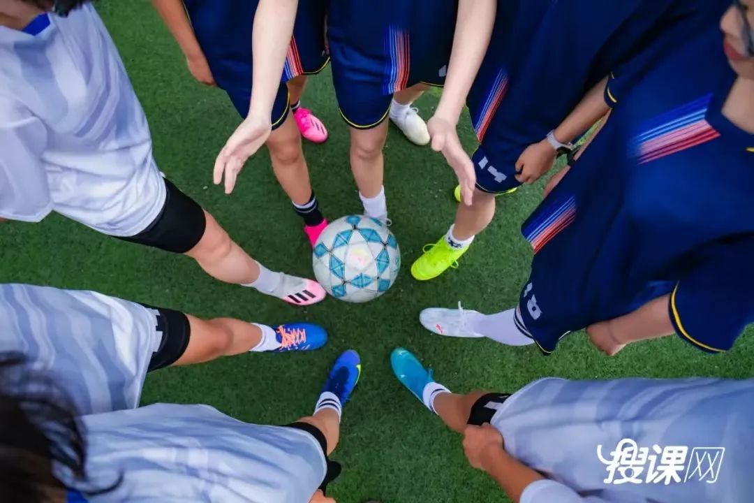 昆一中西山学校2023冬秋运动会,昆明西山学校2024届运动会