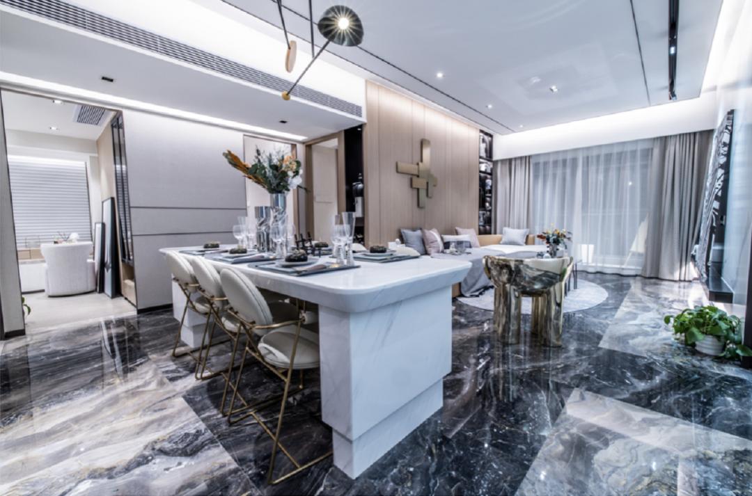 新世界·凯粤湾地铁5号线窖口站，带省级学位白鹅谭湾区生活代表作