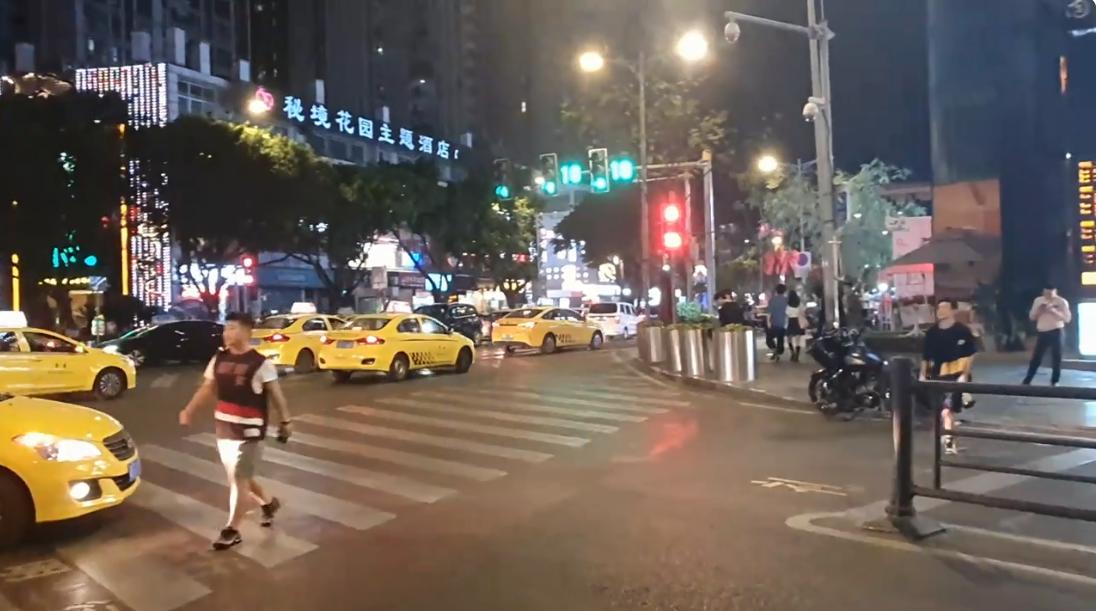 重庆江北夜市视频,重庆江北不夜城
