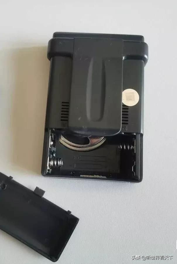 电波情缘，我的第一台收音机－德生R808