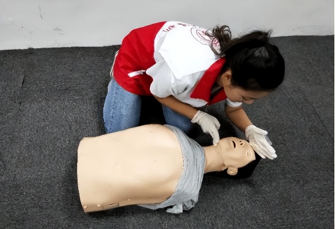 男性的乳头有啥用？除了区分“正反面”，还有2个用处