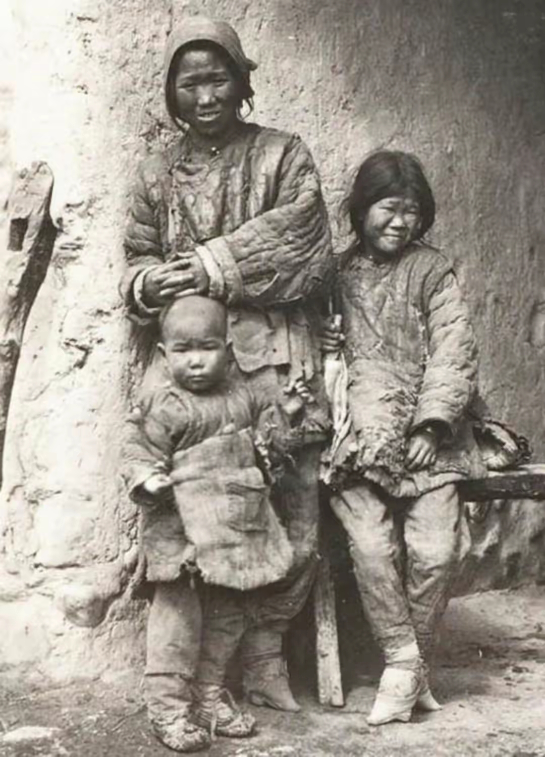 金莲小脚为什么这么美,三寸金莲的美感在哪