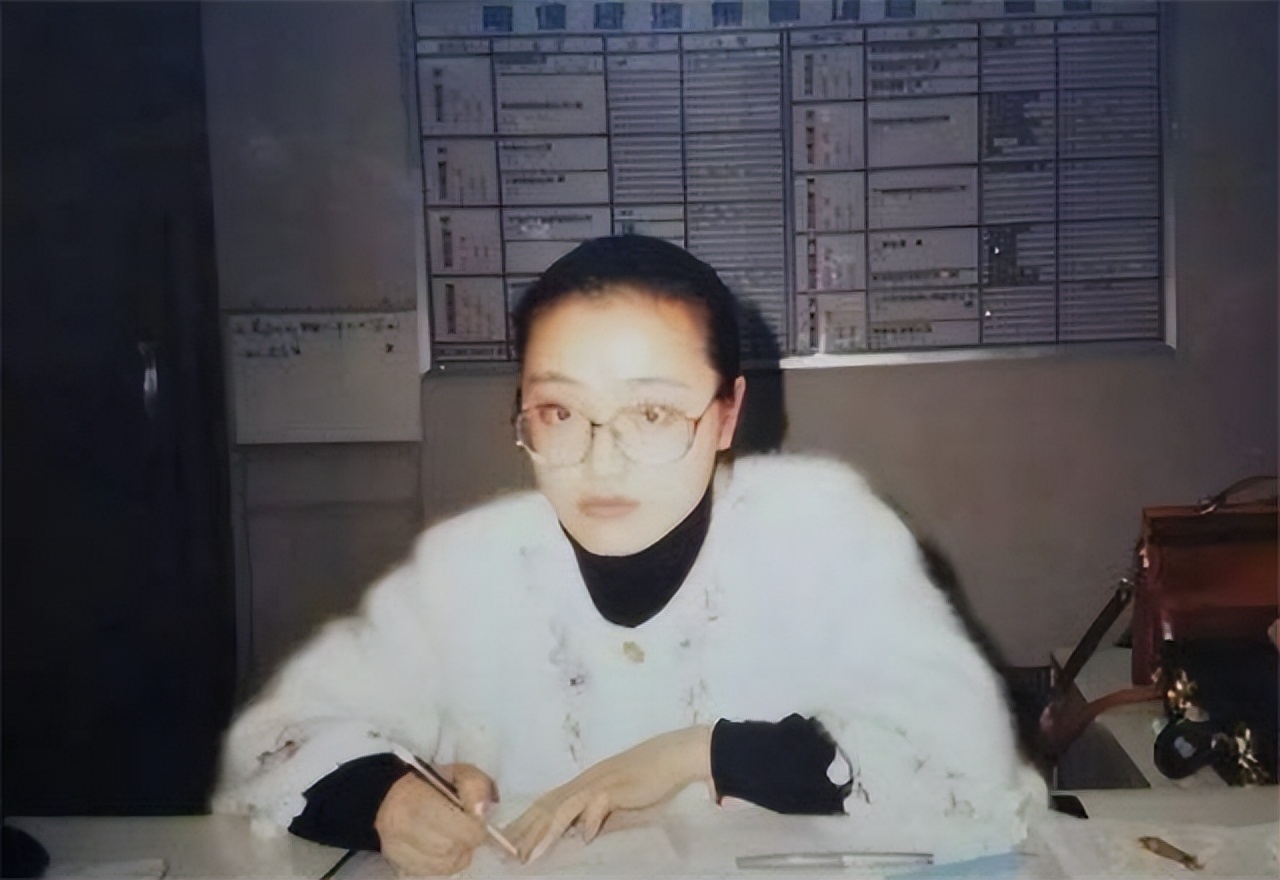 南德集团牟其中和小姨子不离不弃,南德集团牟其中小姨子