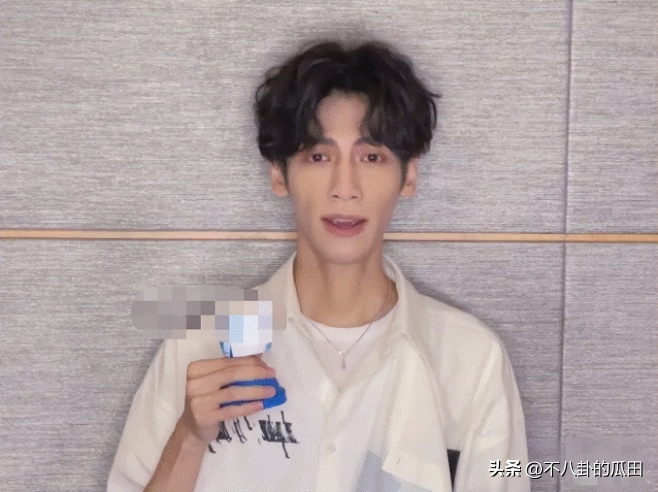 瘦到脱相的几位明星,12位瘦脱相的明星憔悴苍老