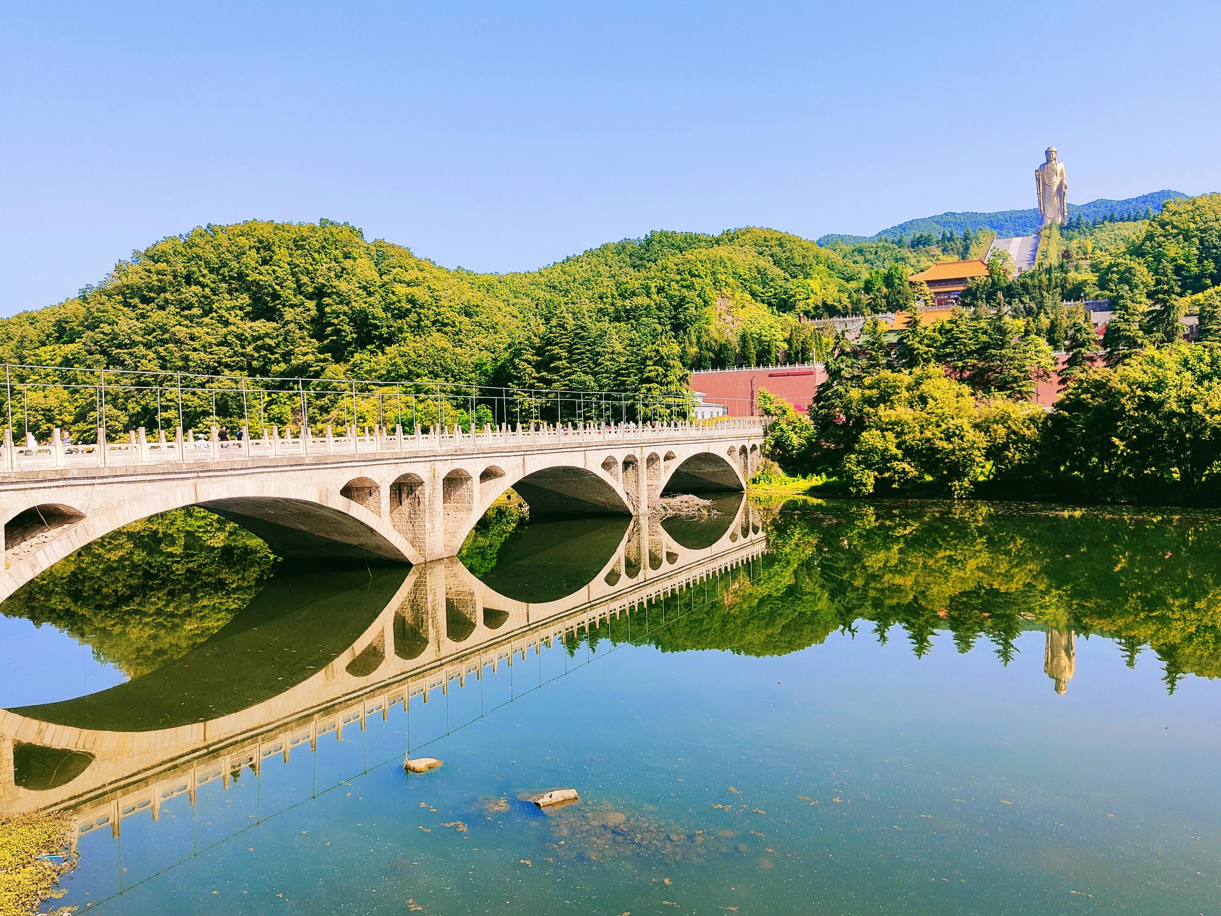 鲁山中原大佛,河南鲁山中原大佛