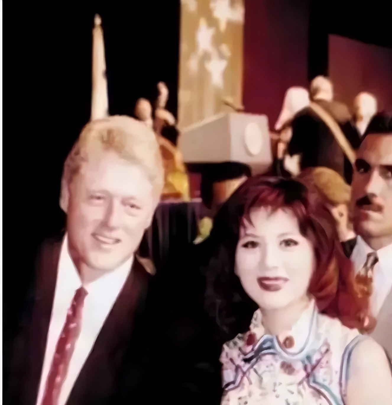 47岁参加选美，曾被克林顿接见，“中国第一美妇”的大尺度往事