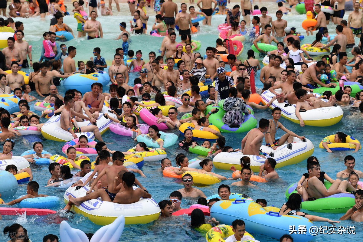 摆摊卖炒饭一年赚10万方法,一位平民女士靠卖炒饭创业成功