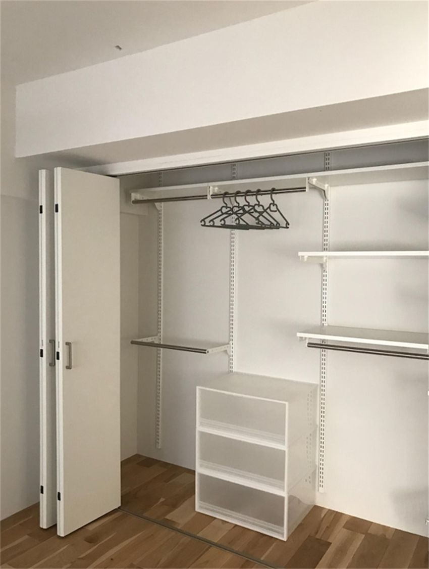 最新卧室衣柜设计不用板,现在最流行实用的衣柜内部设计