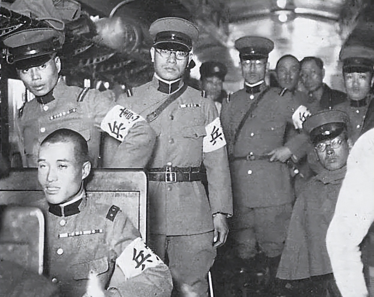 宪兵队是中国的什么部队,宪兵到底是什么部队的