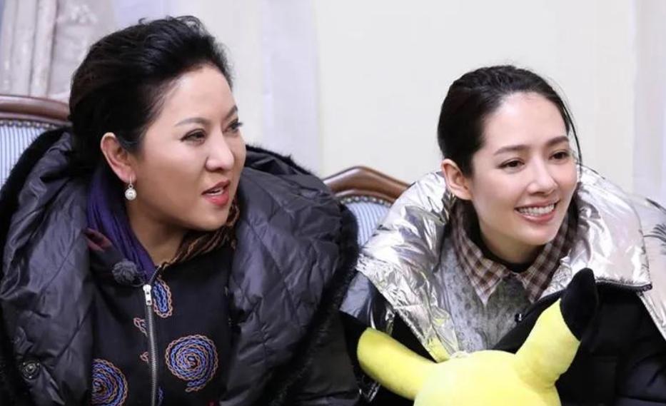 继向太直播带货后，儿子向佐也加入，儿媳妇郭碧婷要逃不掉了？