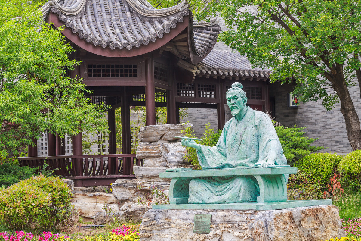 王羲之练字的成语故事,入木三分王羲之故事简介