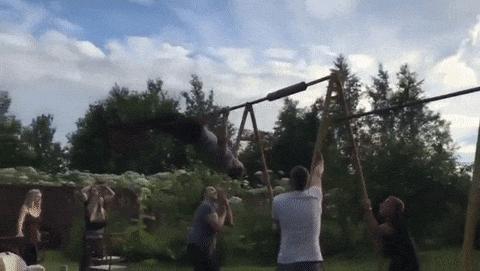 网恋奔现，这不叫“翻车”，应该叫“坠机”！哈哈哈