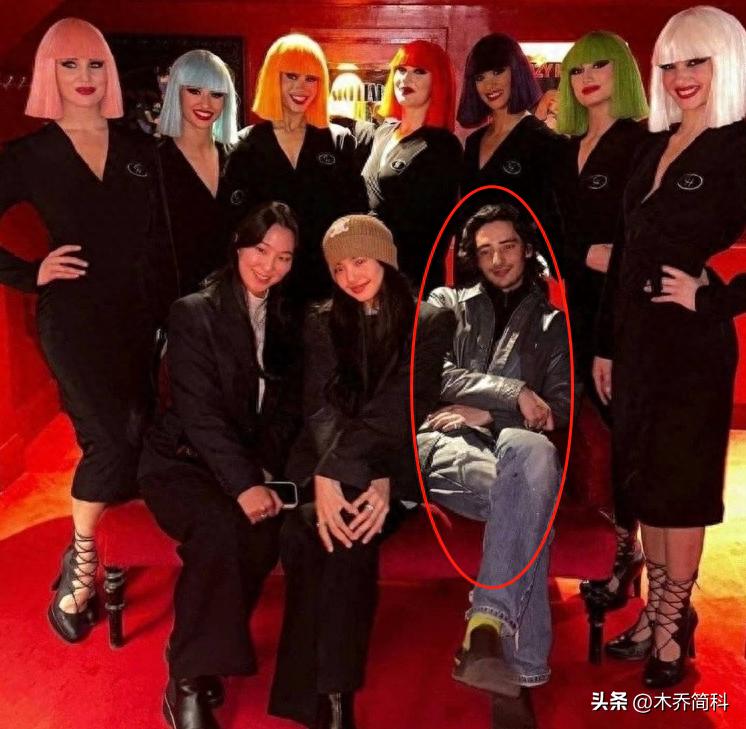 lisa官宣参加疯马秀是什么时候,lisa官宣跳疯马舞