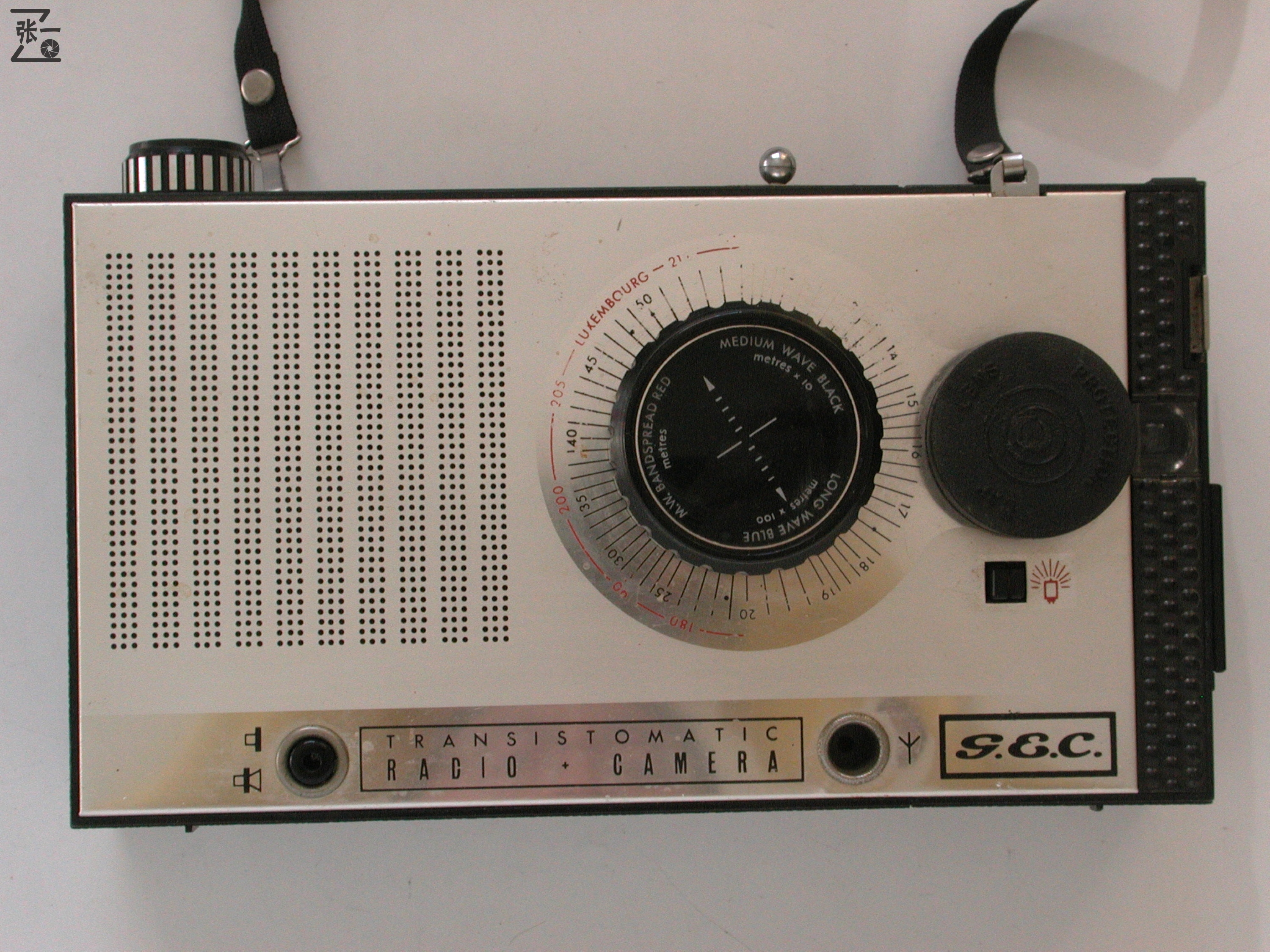 ​迟到的新年礼物：带收音机的照相机GECG822！英国1964年制造