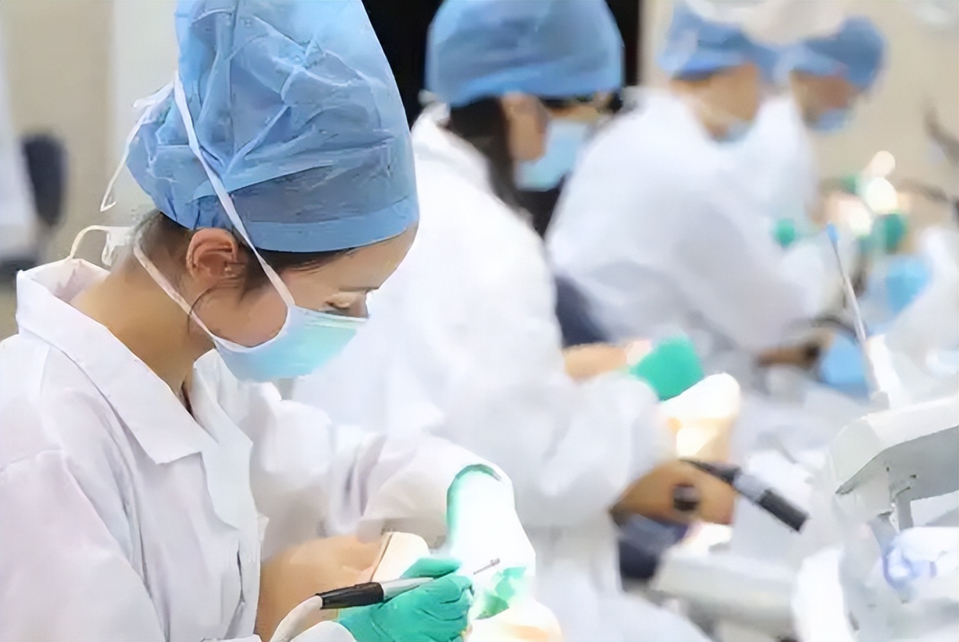 未来十年就业前景好工资高的专业,比较冷门好就业工资高的专业